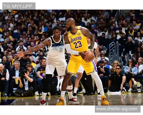 八村塁绝杀瞬间詹姆斯与湖人队员热烈庆祝场面温馨感人 八村塁绝杀瞬间詹姆斯与湖人队员热烈庆祝场面温馨感人